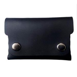 محفظة كروت جلد طبيعي بتصميم جذاب وفريد من نوعه، تحمل 10 كروت فيزا ونقود ورقية، مثالية لجميع الأغراض. هدية راقية وأنيقة للأصدقاء والأحباب، أسود