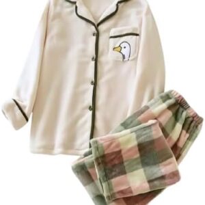 بيجامة شتوي قطيفة كاجوال للنساء بزارير لون بيج مقاس موحد كود 5863