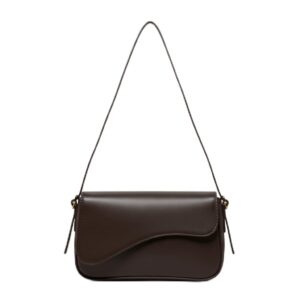 شنطه حريمى كروس كتف جلد شكل مستطيل - حجم وسط 30 سنتى متر فى 15 سنتى متر