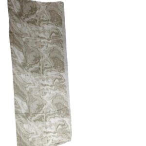 سكارف حجاب قطني بطباعة مميزة متعددة الألوان بتصميم خفيف الوزن ومزود بمسامات للتهوية، صناعة مصرية، مقاس 75 سم × 1.90 م