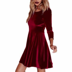 فستان قطيفة قصير بلون نبيذي كحلي