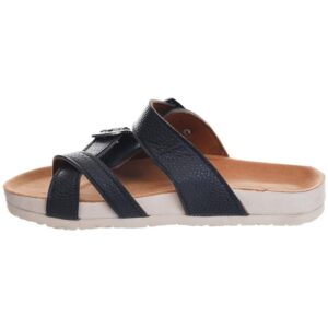 شبشب جلد مسطح للنساء مع شريطين وابزيم للاغلاق 99.99