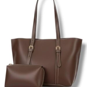 شنطة شولدر حريمي باللون البني بتصميم راقٍ يناسب الجامعة والعمل