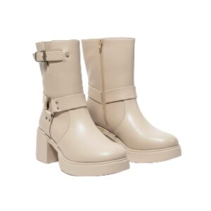 بوت للكاحل من الجلد مع اكسسوارات انيقة E-106