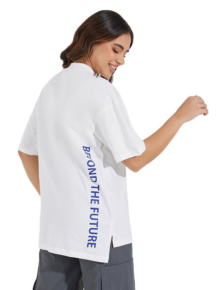 51RbW0kSCUL تيشيرت بقصة واسعة وطبعة مع أطراف متفاوتة الطول للنساء من ستايلي