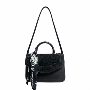 شنطة صغيرة مقاومة للماء للنساء مزينة بجلد وفيونكة - 20 × 10 سم