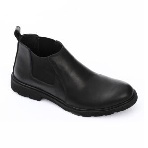 هاف بوت رجالي كاجوال جلد ناعم لون أسود | حذاء تشيلسي مريح استيك جانبي وتصميم عصري مقاوم للانزلاق | مثالي للشتاء والمناسبات اليومية