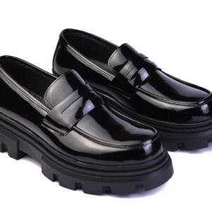 حذاء رجالي بتصميم متين ولمسة لمّاعة جذابة - نعل فوم خفيف للراحة اليومية