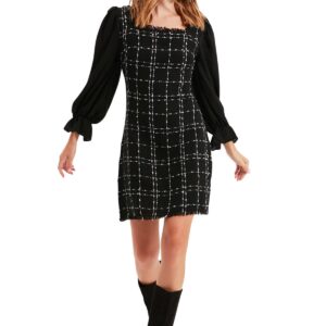 ترنديول فستان قصير منسوج باكمام قصيرة من التويد للنساء من التويد بلون اسود TWOAW21EL0532