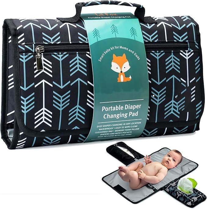 61GhjNCmFgL مفرش لتغيير الحفاض للمولود الجديد، مستلزمات أساسية للطفل البيبي بتصميم محمول مقاوم للماء وبوزن خفيف، مفرش مبطن بالكامل لتغيير الحفاضات قابل للفصل للسفر مع حزام كتف للحمل