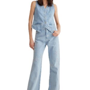 ترنديول بنطلون جينز بخصر مرتفع وارجل واسعة مطرز بالزهور بلون ازرق فاتح TWOSS25JE00047