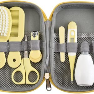 طقم العناية الصحية للأطفال، ٨ قطع، حقيبة محمولة، مشط وفرشاة ومقص ومنظف أنف، متعدد الالوان