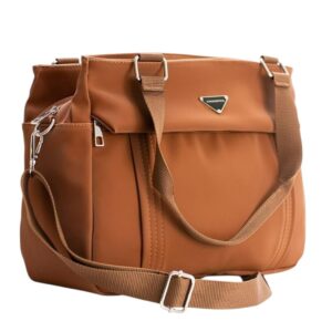 شنطة كتف نسائية چوچو – جلد صناعي مقاوم للمطر – شكل كاجوال وفورمال – واسعة وعملية – ألوان: كحلي، أوف وايت، بني، رمادي /اسود