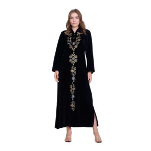 عباية نوم شتوية من القطن والقطيفة بقصة خاصة على الجانبين ومطرزة بلون ذهبي من الأمام، فستان منزلي طويل ومريح للارتداء من زيكوتكس