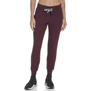 بنطال رياضي حريمي مطبوع عليه شعار دي كيه ان واي