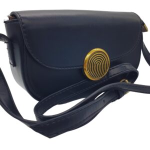 شنطة كروس من الجلد 1597 مع حزام مرفق - تصميم عصري انيق - اكسسوارات فاخرة مضادة للصدا - ابعاد 12 × 22 × 6 سم من ايسل