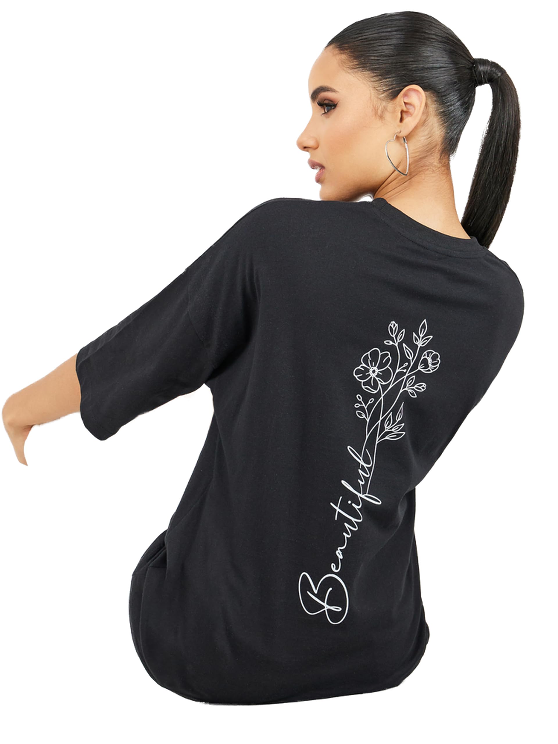 71KerAlGLZL تي شيرت حريمي مقاس كبير بكتف منسدل وطبعة كلمة Beautiful من الخلف من ستايلي