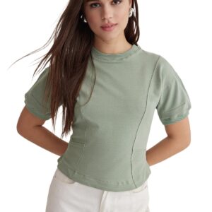 ترنديول بلوزة محبوكة قابلة للتمدد برقبة دائرية ضيقة للنساء مناسبة للجلوس والجسم Twoss25Bz00009