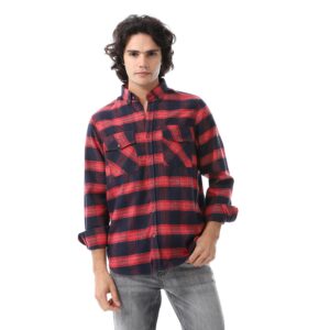 قميص كاروهات بأكمام طويلة وجيوب على الصدر بنمط غربي للرجال من اندورا