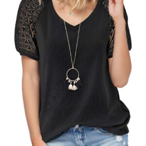 تي شيرت برقبة على شكل حرف V بلايز صيفية لطيفة باكمام قصيرة منفوخة من الدانتيل بلوزات كاجوال انيقة للنساء تصميم انيق ومريح مثالية للطقس الدافئ للارتداء اليومي