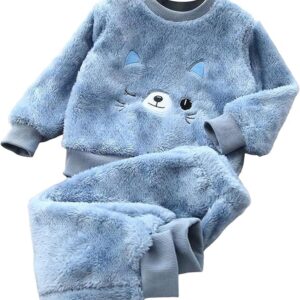 طقم شتوي للأطفال من خامة فرو ناعمة - ملابس شتوية مريحة برسومات كرتونية لطيفة للاطفال من ميزة