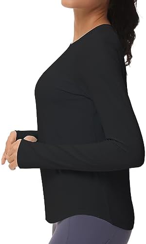 31MIOme1iUL._AC_SR38 تيشيرت رياضي للنساء بأكمام طويلة وقبة دائرية ضيقة للمشي لمسافات طويلة مع فتحة للإبهام من ذا جيم بيبول - الصورة 2