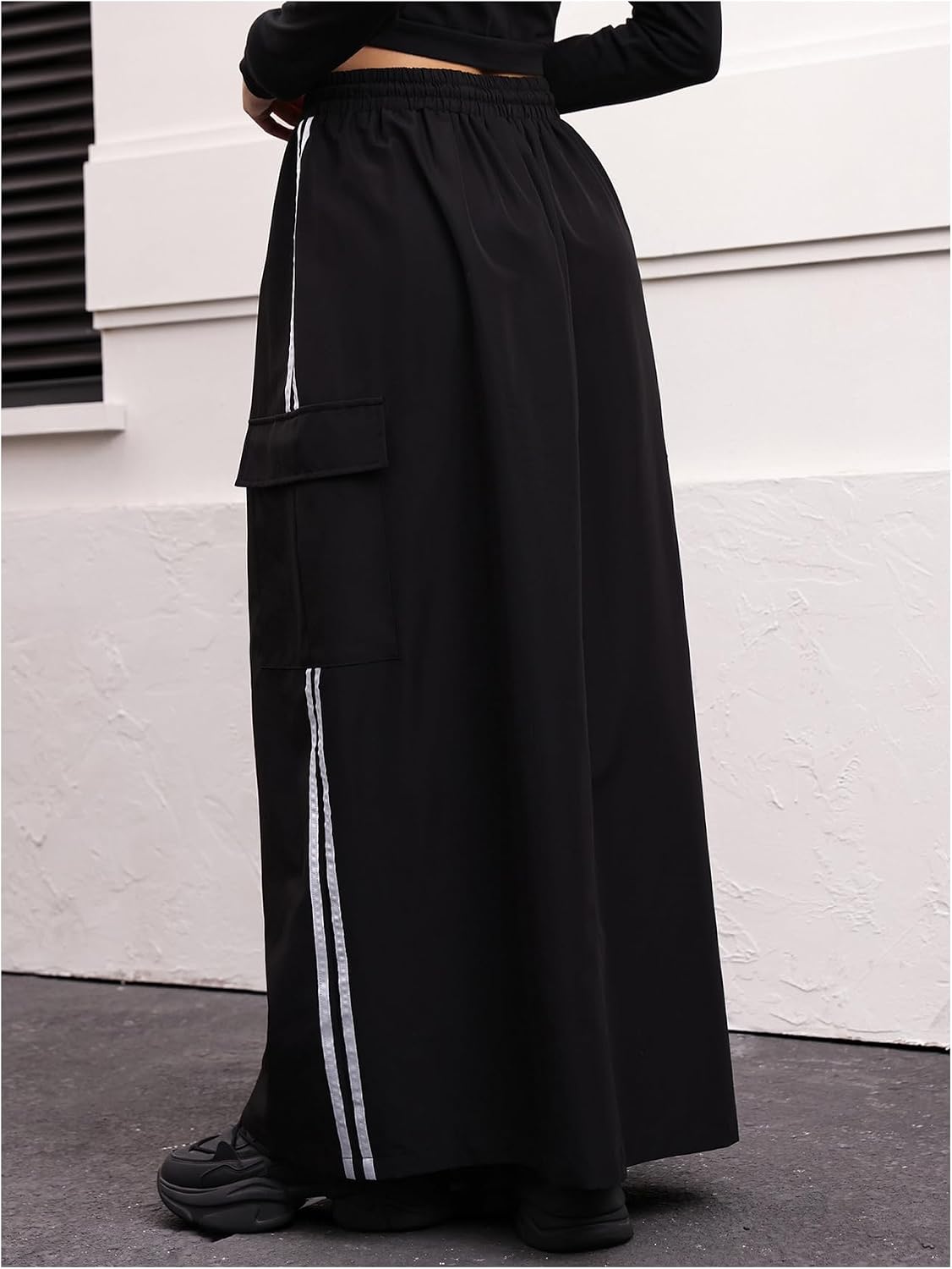 61CDlb-Ux6L._AC_SL1500_ تنورة كارجو مخططة برباط خصر مرن للنساء - الصورة 2