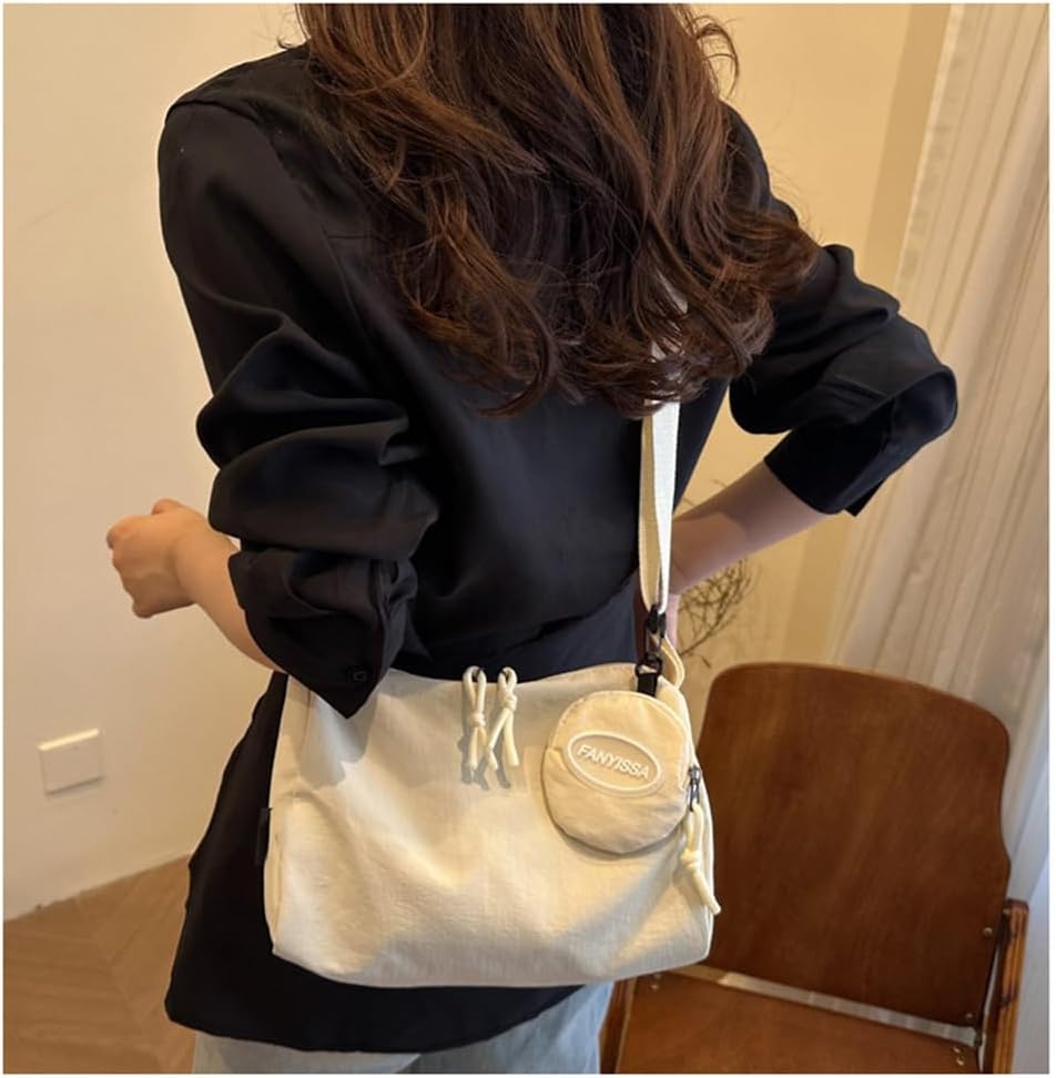 61cNbR8WRcL._AC_SL1500_ شنطة يد طويلة تمر بالجسم للنساء والرجال، شنطة كتف عصرية بتصميم هلال هوبو قابلة للتعديل مع قلادة جيب دائرية صغيرة - الصورة 3