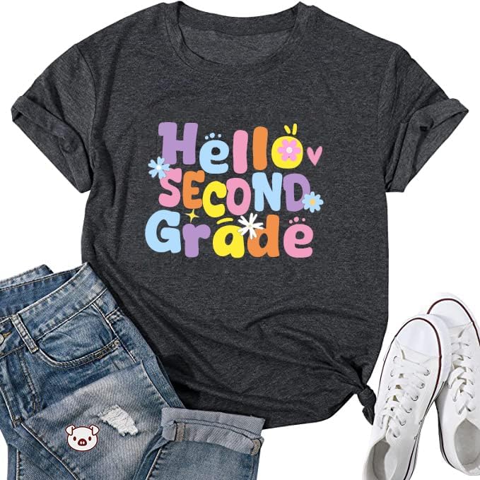61is6r-uXfL._AC_SL1500_ تي شيرت مطبوع عليه Happy First Day of School للنساء لمعلمي رياض الأطفال، تي شيرت مبتكر لتعليم المرحلة الابتدائية - الصورة 3