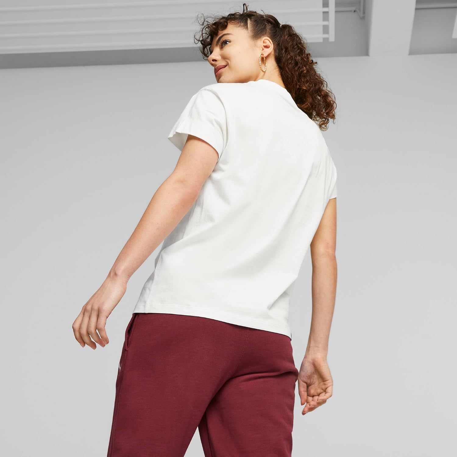 61kx-BznkbL._AC_SL1500_ PUMA Womens HER Lifestyle Women Shirts - الصورة 4