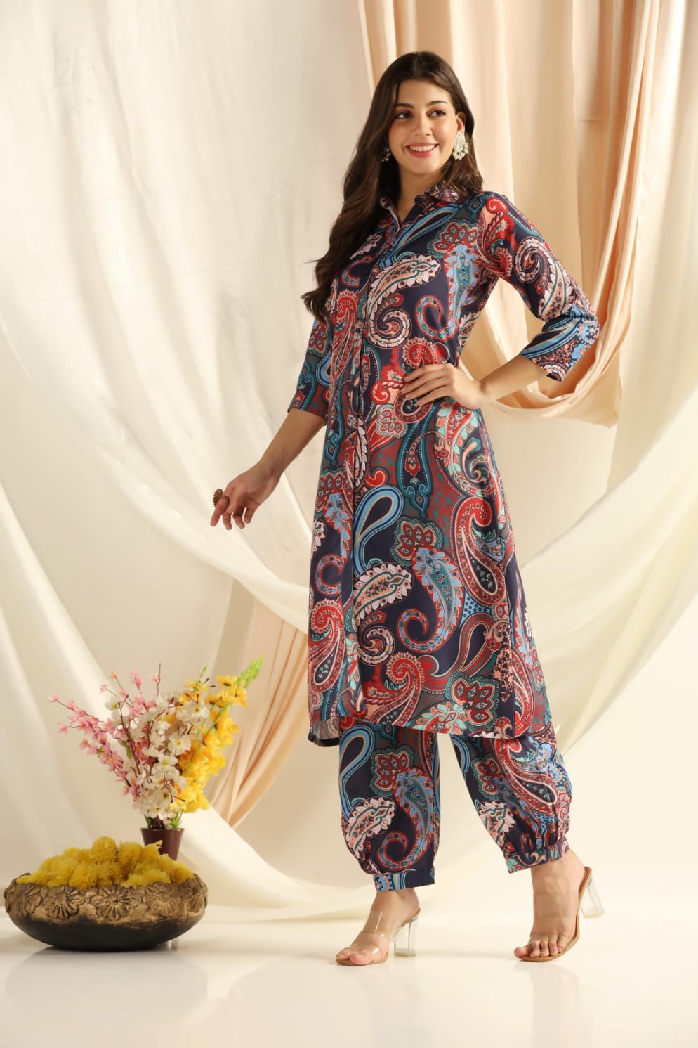 713h9DeL3xL._AC_SL1500_ مجموعة ملابس تقليدية، طقم كورتا مكون من بلوزة وسروال بتصميم غير رسمي للنساء من ليريا فاشون - الصورة 3
