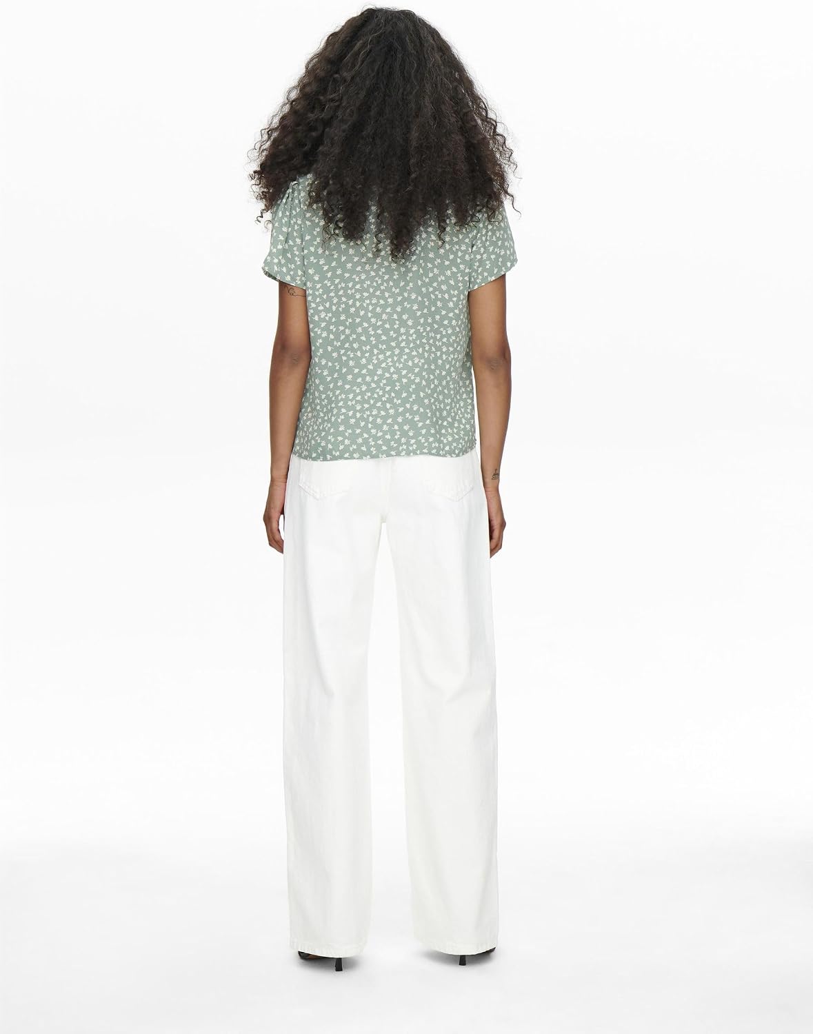 71AA4iAtHvL._AC_SL1500_ ONLY womens ONLOLIVIA S/S WVN Top (pack of 1) - الصورة 4