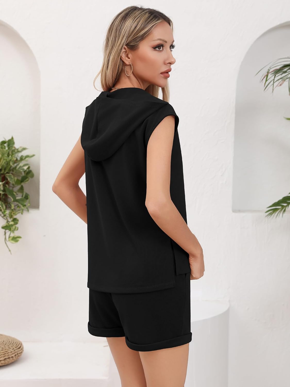 71HfzGxh7XL._AC_SL1500_ ميسسوف بدلة رياضية للنساء، هودي وشورت بدون اكمام، بدلة ترفيهية فضفاضة، ملابس من قطعتين مع جيوب - الصورة 4