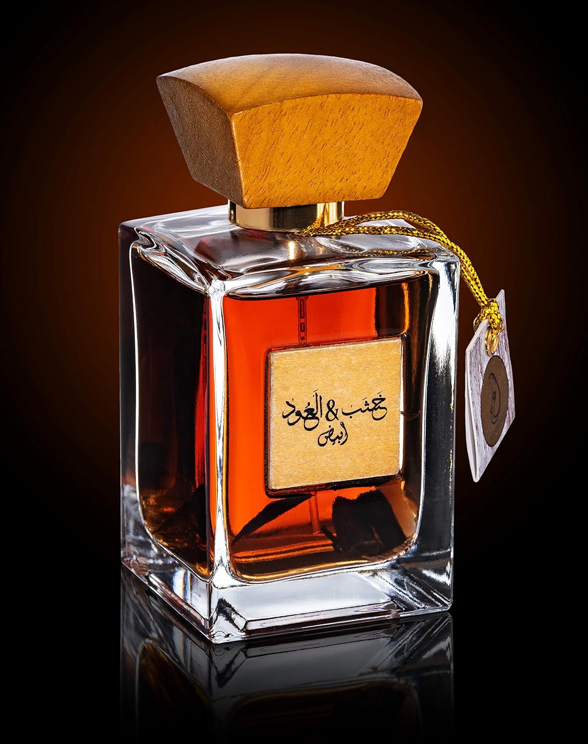 8135JqNppqL._AC_SL1500_ عربيات عطر خشاب اند عود وايت - او دي بارفان برائحة العنبر وخشب الارز للرجال والنساء، 100 مل - الصورة 3