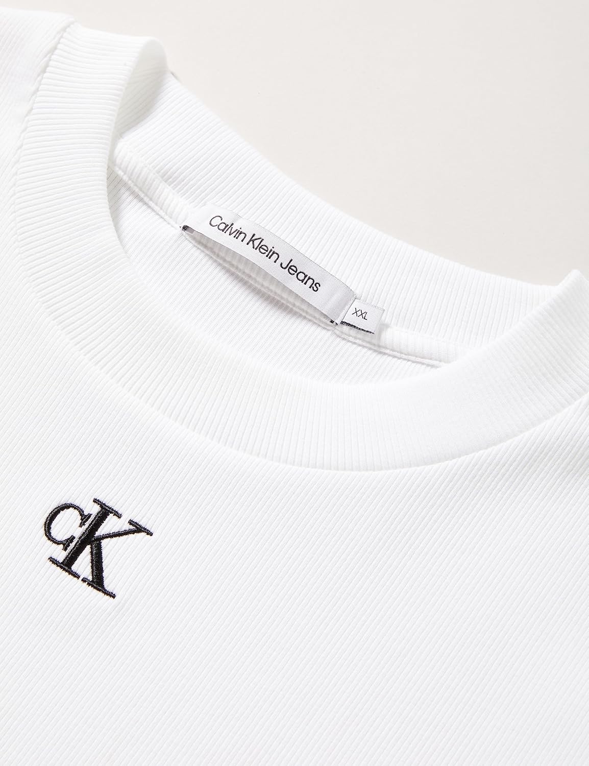81S4OmKXsRL._AC_SL1500_ Calvin Klein Jeans Womens S/S T-Shirt T-Shirts - الصورة 2